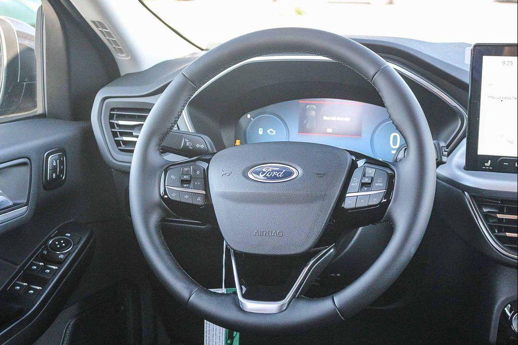 new 2025 Ford Escape PHEV car, priced at $33,827