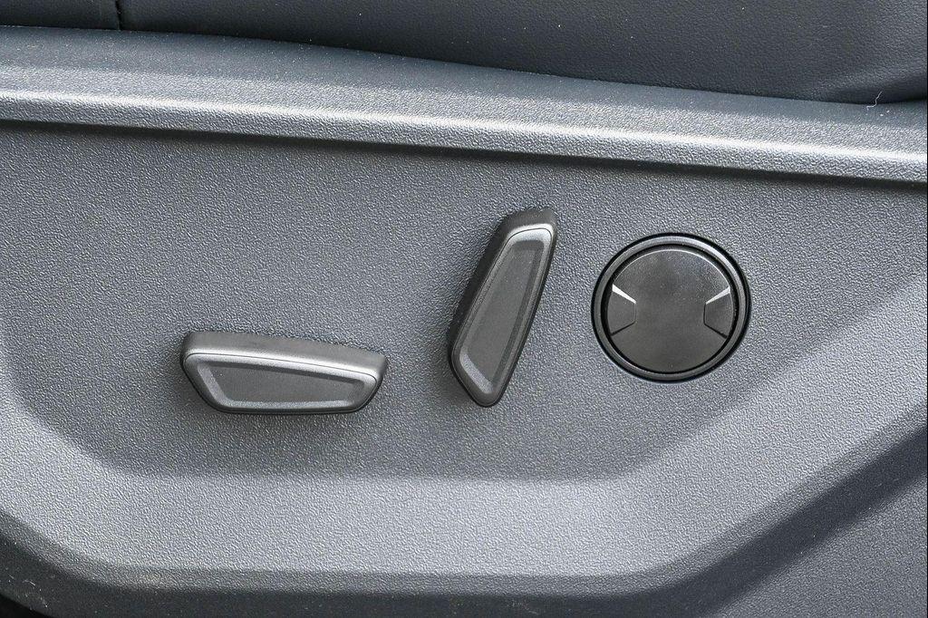 new 2026 Ford Expedition car, priced at $80,615