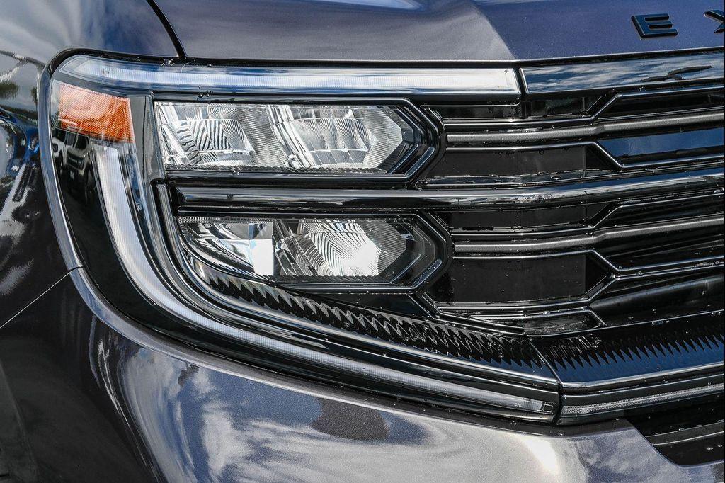 new 2026 Ford Expedition car, priced at $80,615