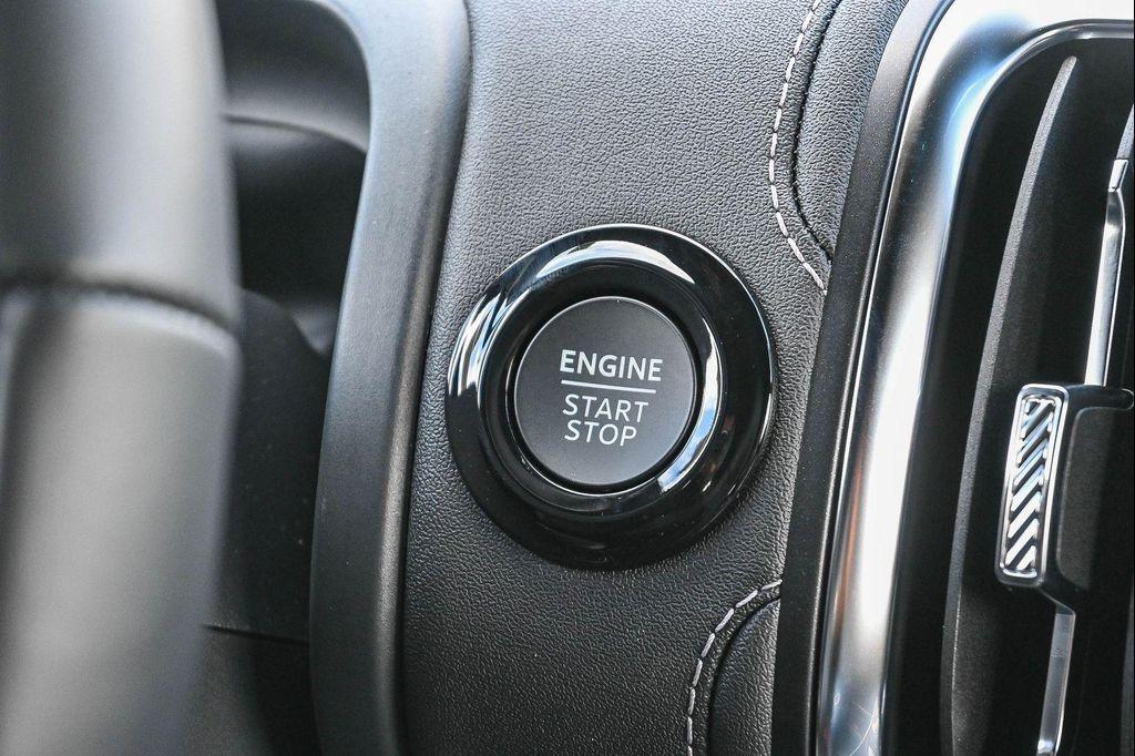 new 2026 Ford Expedition car, priced at $80,615