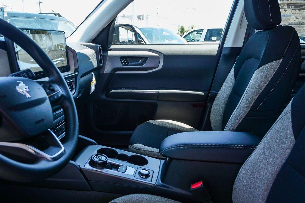 new 2026 Ford Bronco Sport car, priced at $32,135