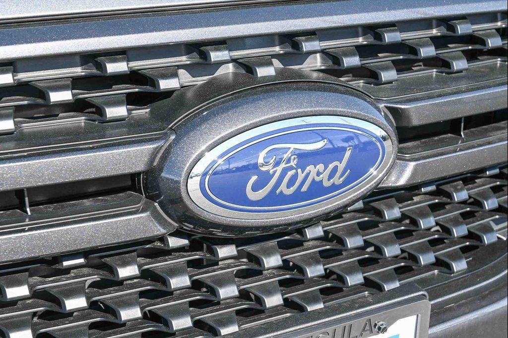 new 2025 Ford Ranger car, priced at $38,103