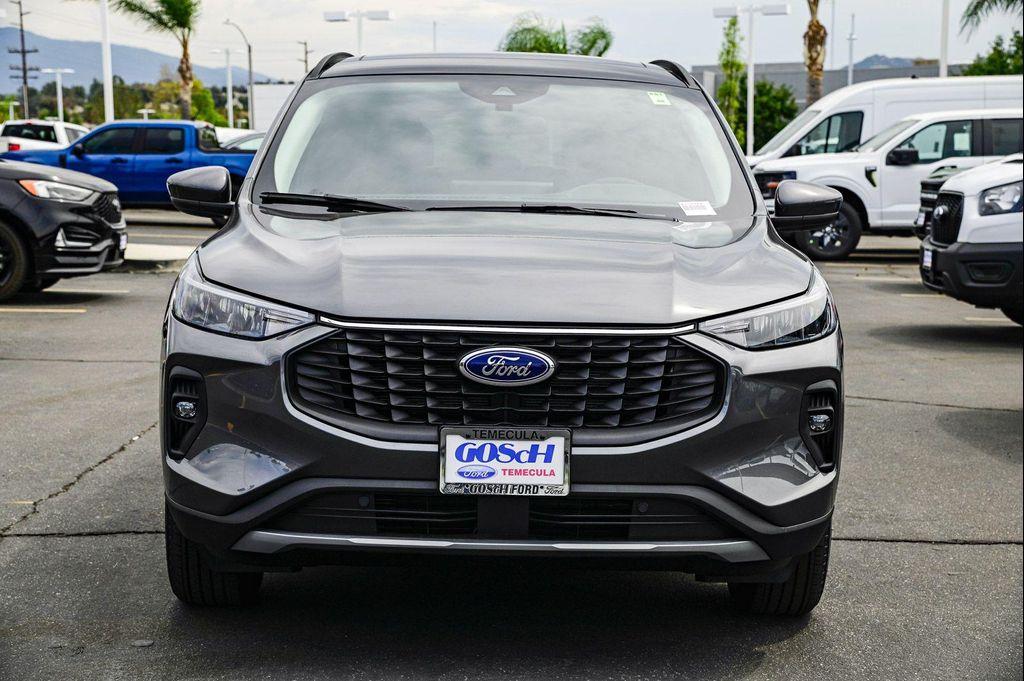 new 2025 Ford Escape PHEV car, priced at $31,532
