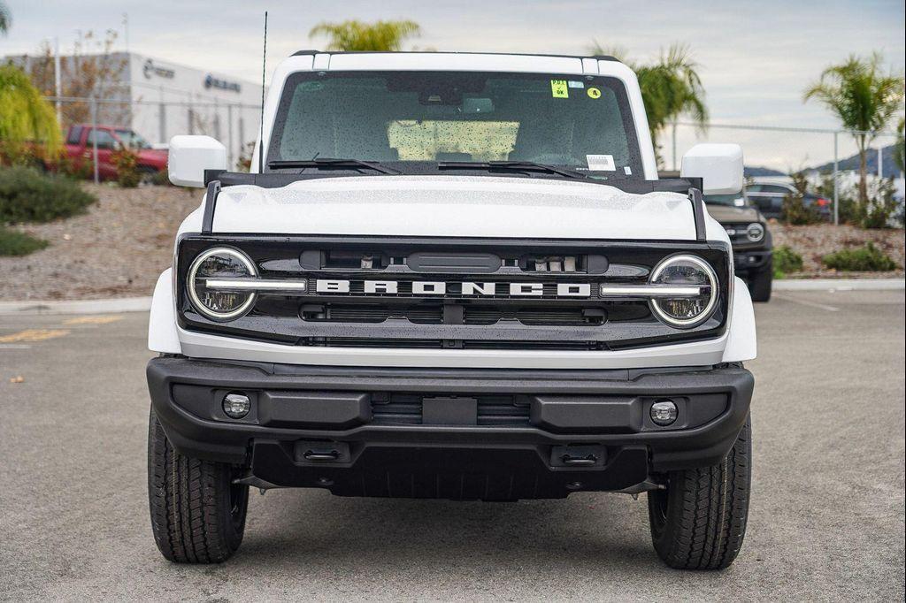 new 2025 Ford Bronco car, priced at $49,725