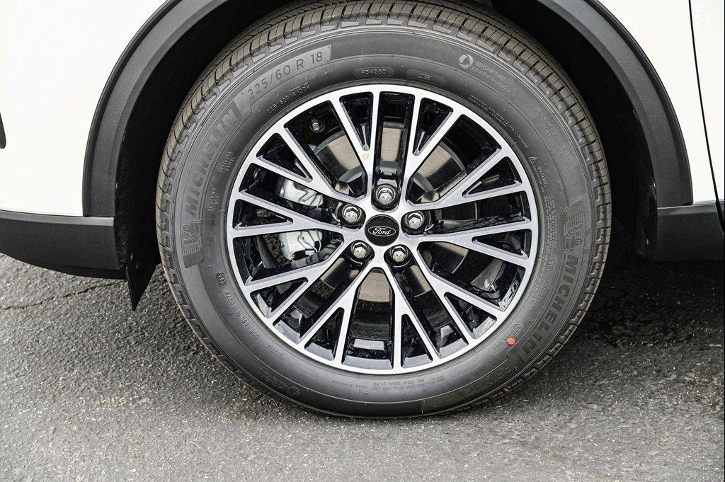 new 2025 Ford Escape PHEV car, priced at $32,002