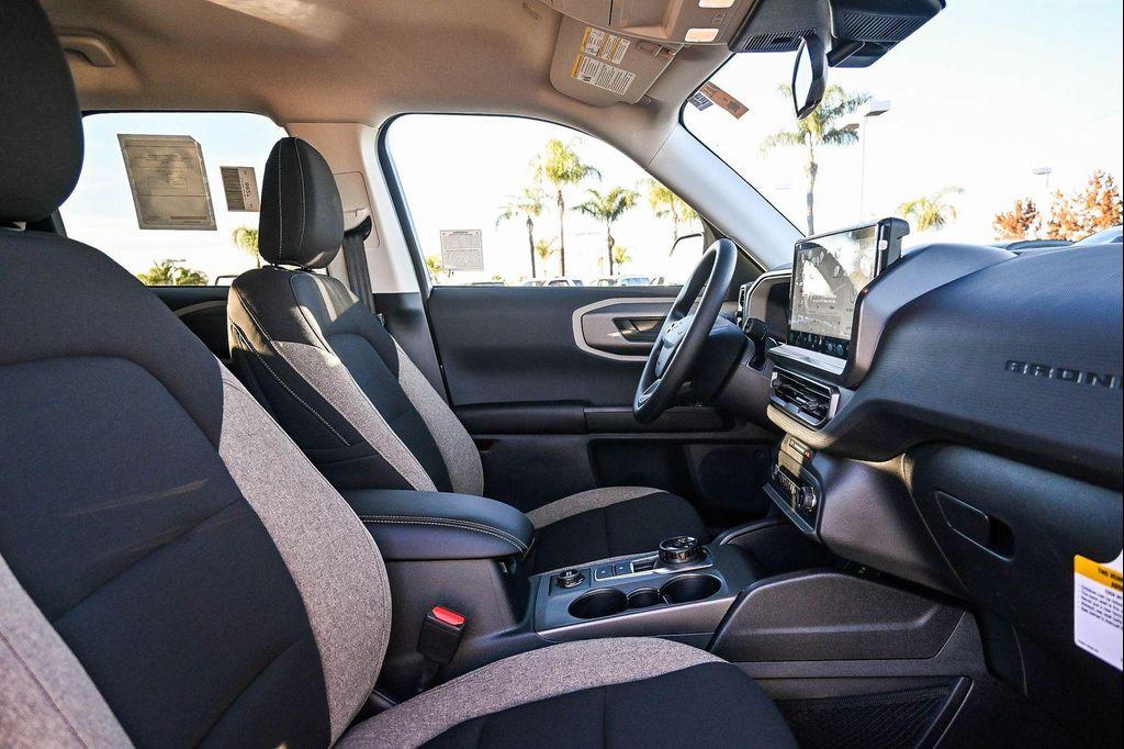 new 2025 Ford Bronco Sport car, priced at $30,685