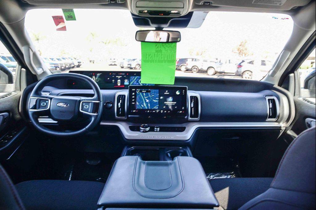 used 2025 Ford Expedition car, priced at $61,450