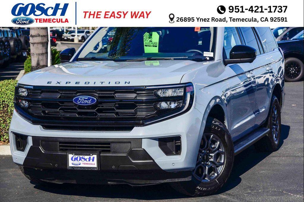 used 2025 Ford Expedition car, priced at $61,450