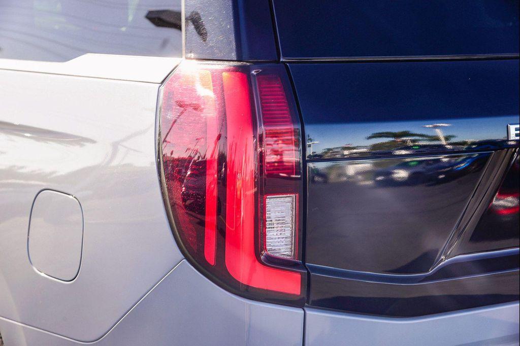 used 2025 Ford Expedition car, priced at $60,991