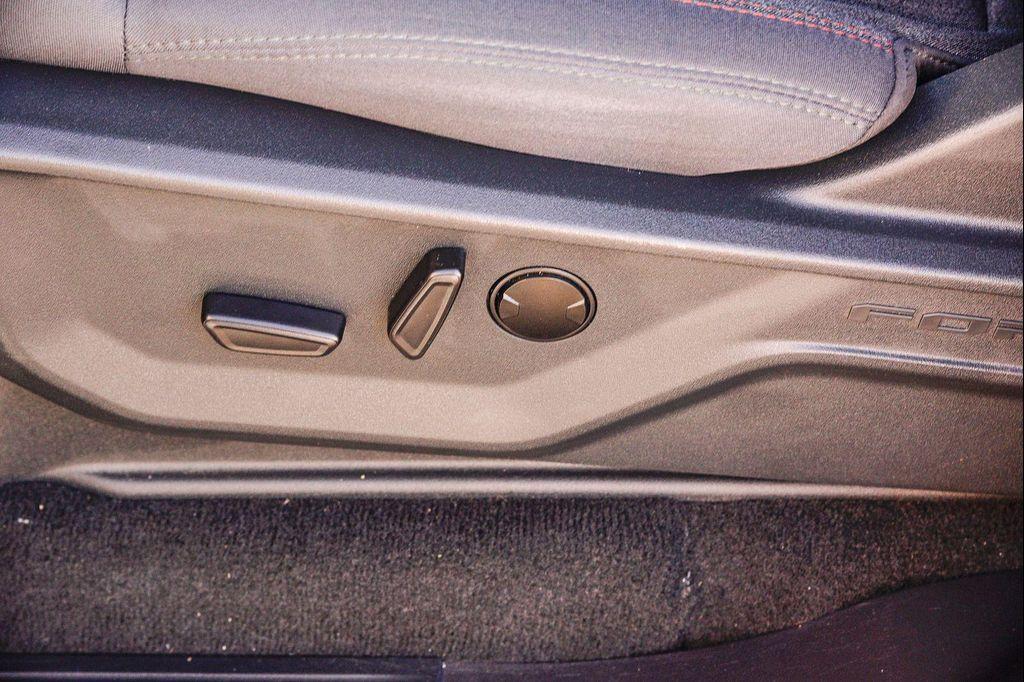 used 2025 Ford Expedition car, priced at $60,991