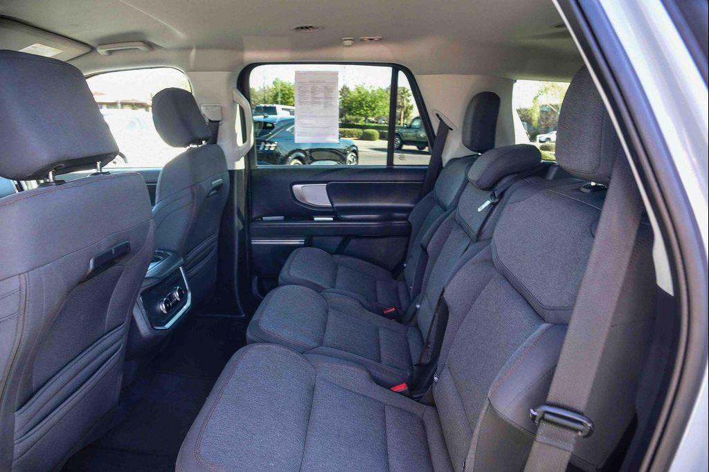 used 2025 Ford Expedition car, priced at $61,450