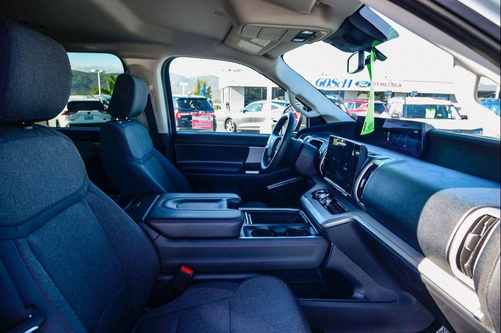 used 2025 Ford Expedition car, priced at $60,991