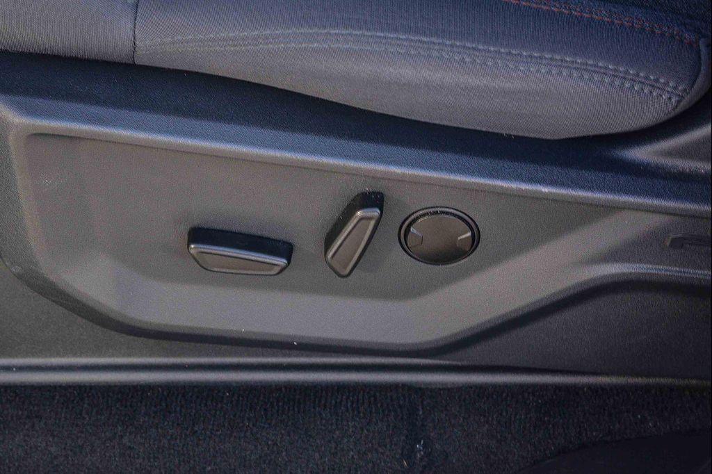 used 2025 Ford Expedition car, priced at $61,450