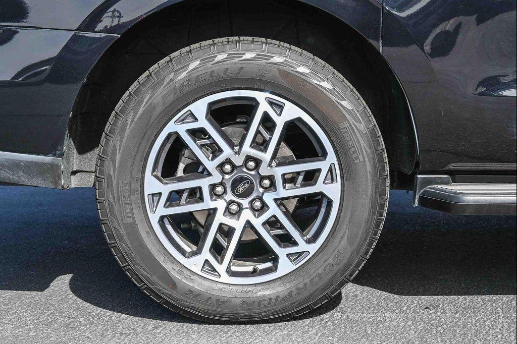 used 2025 Ford Expedition Max car, priced at $63,999