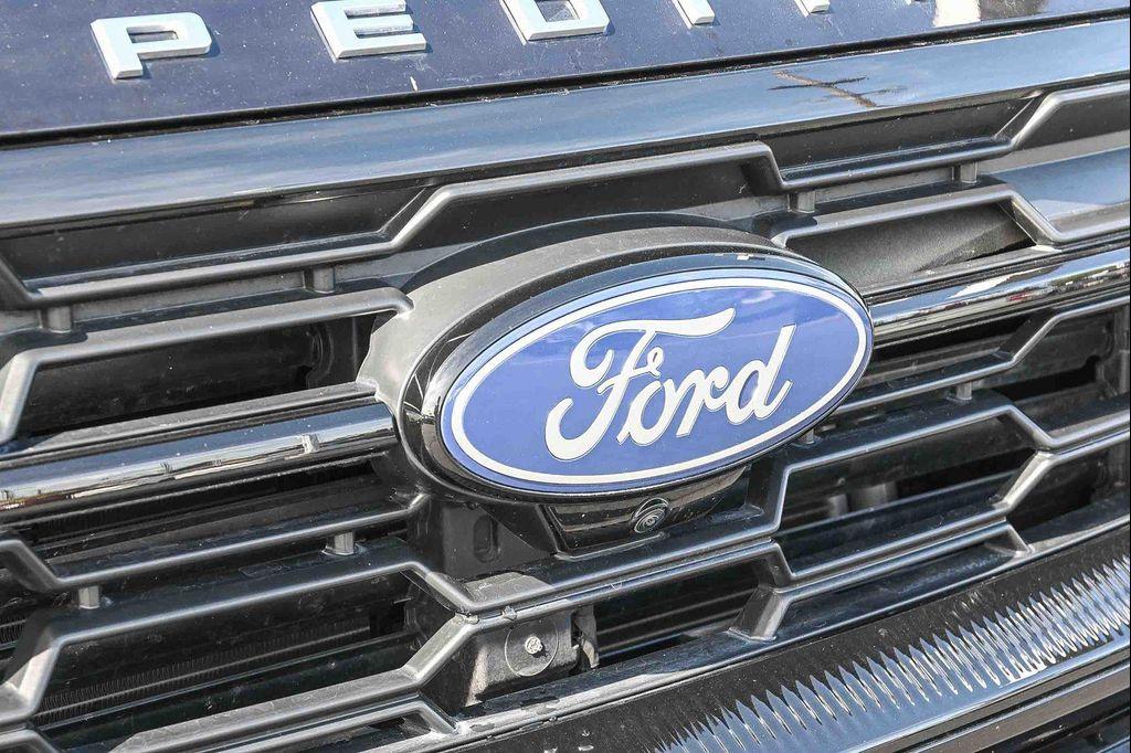 used 2025 Ford Expedition Max car, priced at $63,999