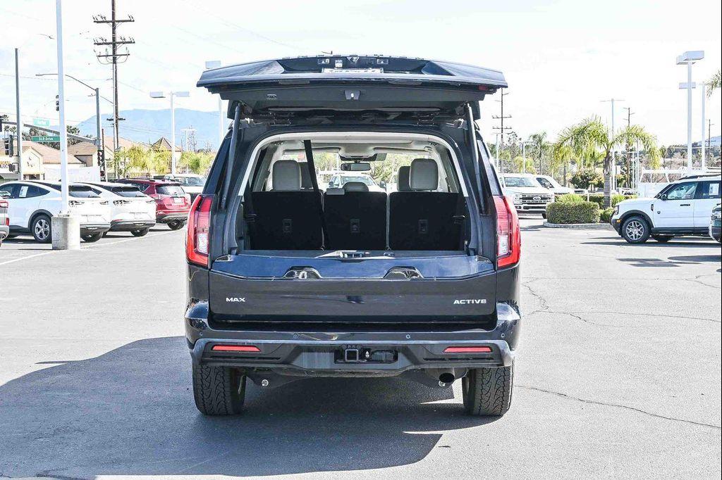 used 2025 Ford Expedition Max car, priced at $63,999