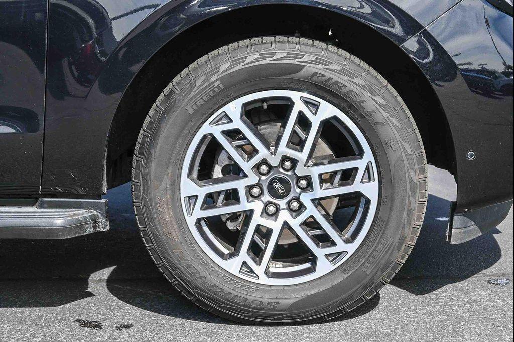 used 2025 Ford Expedition Max car, priced at $63,999