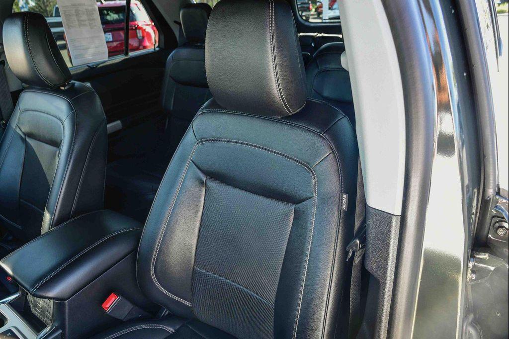 used 2022 Ford Explorer car, priced at $28,995