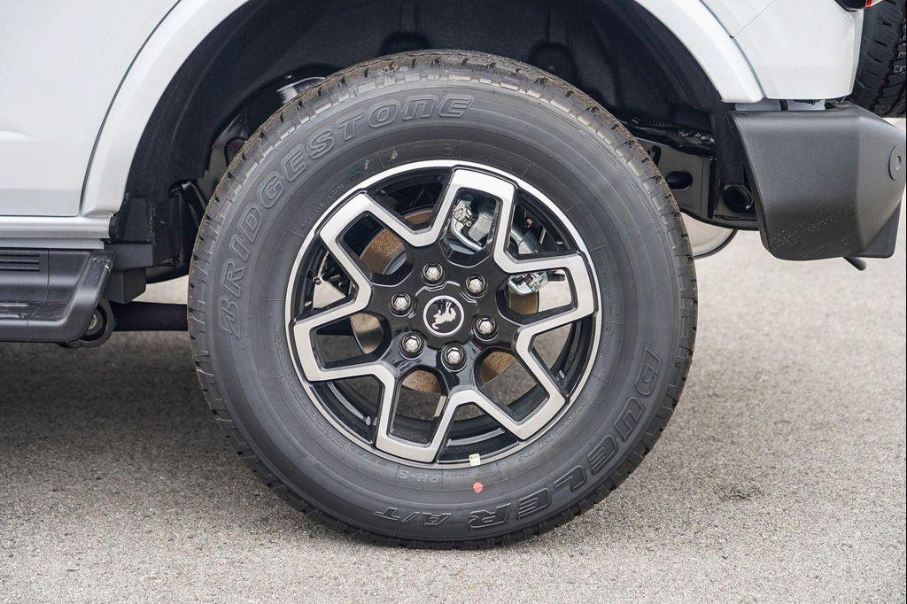 new 2025 Ford Bronco car, priced at $52,550