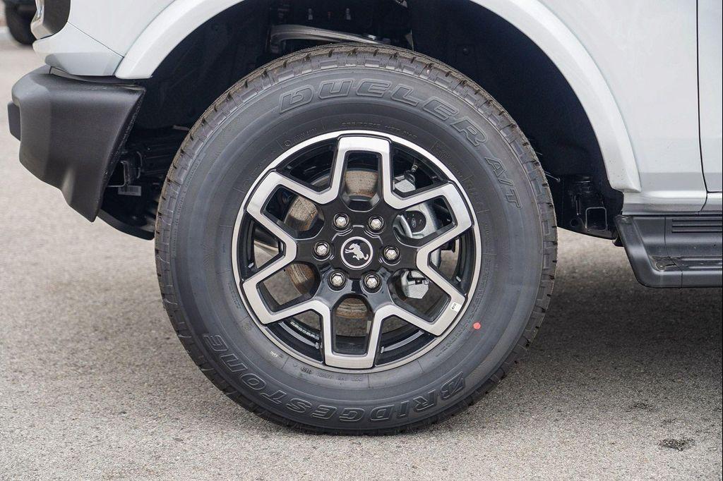new 2025 Ford Bronco car, priced at $52,550