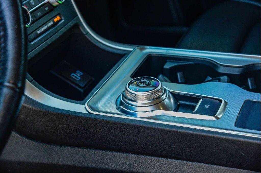 used 2022 Ford Edge car, priced at $18,999