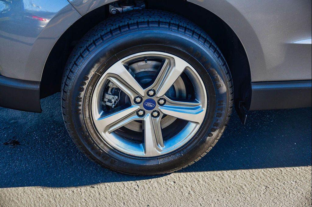 used 2022 Ford Edge car, priced at $18,999