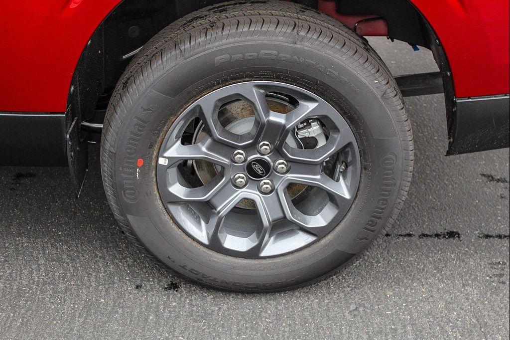 new 2025 Ford Maverick car, priced at $30,376