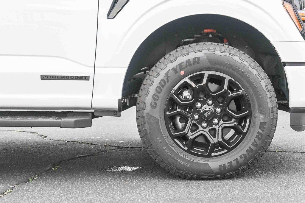 new 2025 Ford F-150 car, priced at $63,660