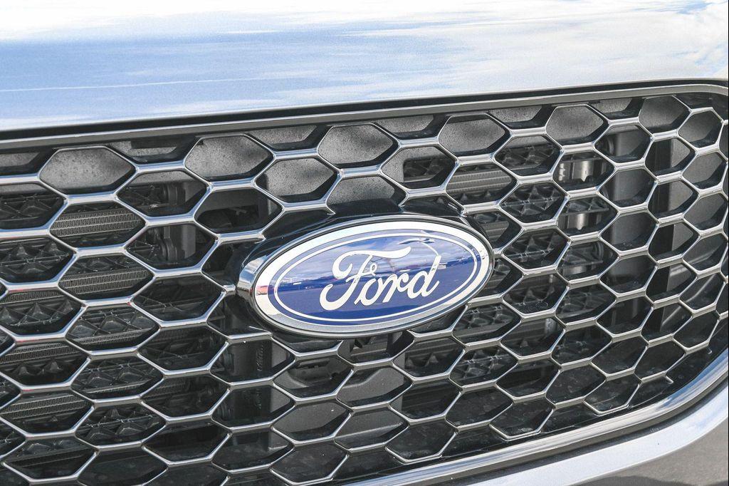 used 2023 Ford Edge car, priced at $27,991