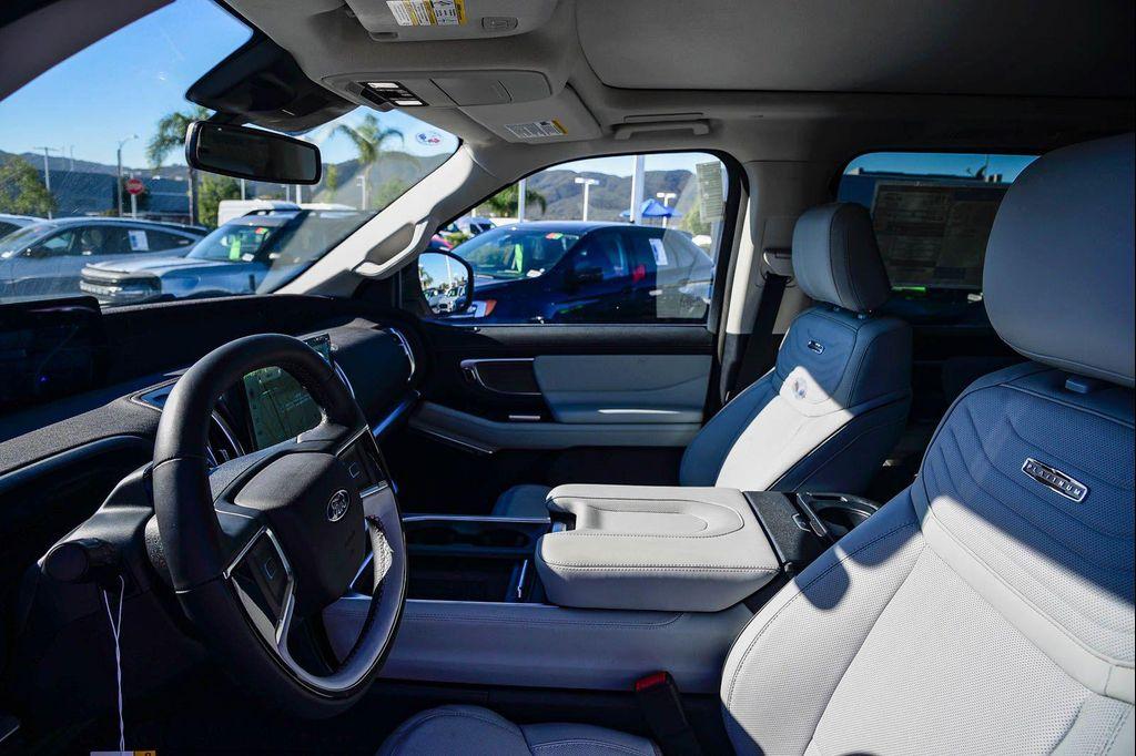 new 2025 Ford Expedition car, priced at $89,740