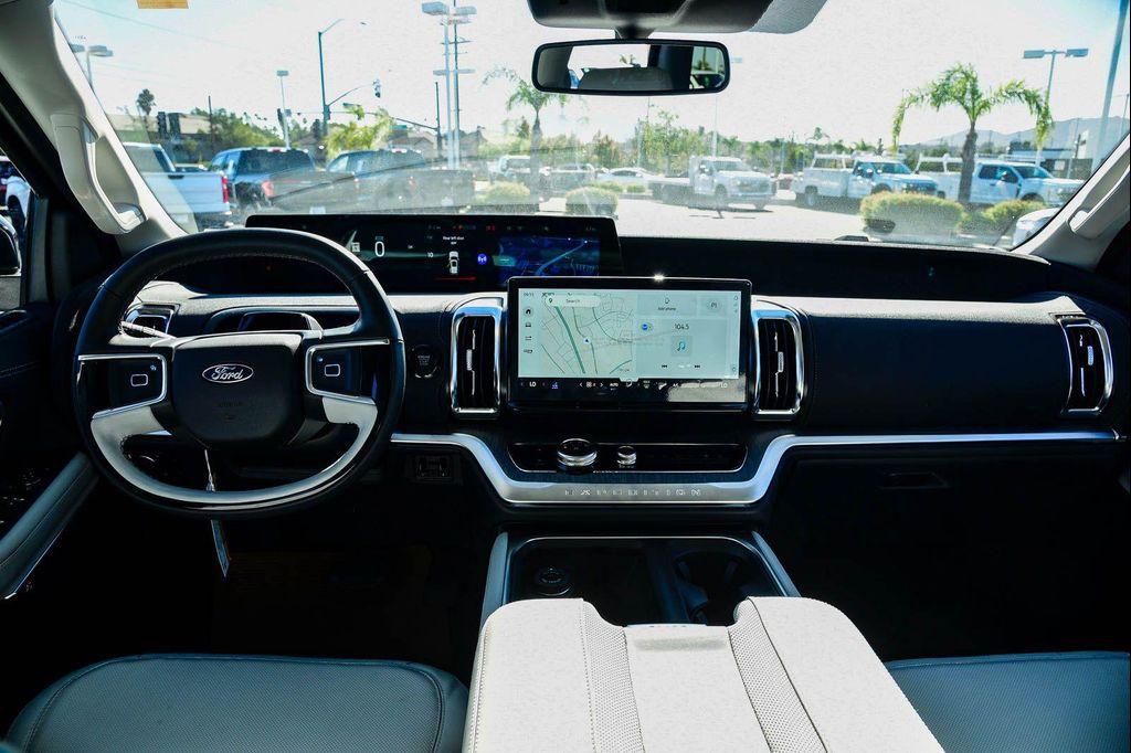 new 2025 Ford Expedition car, priced at $89,740