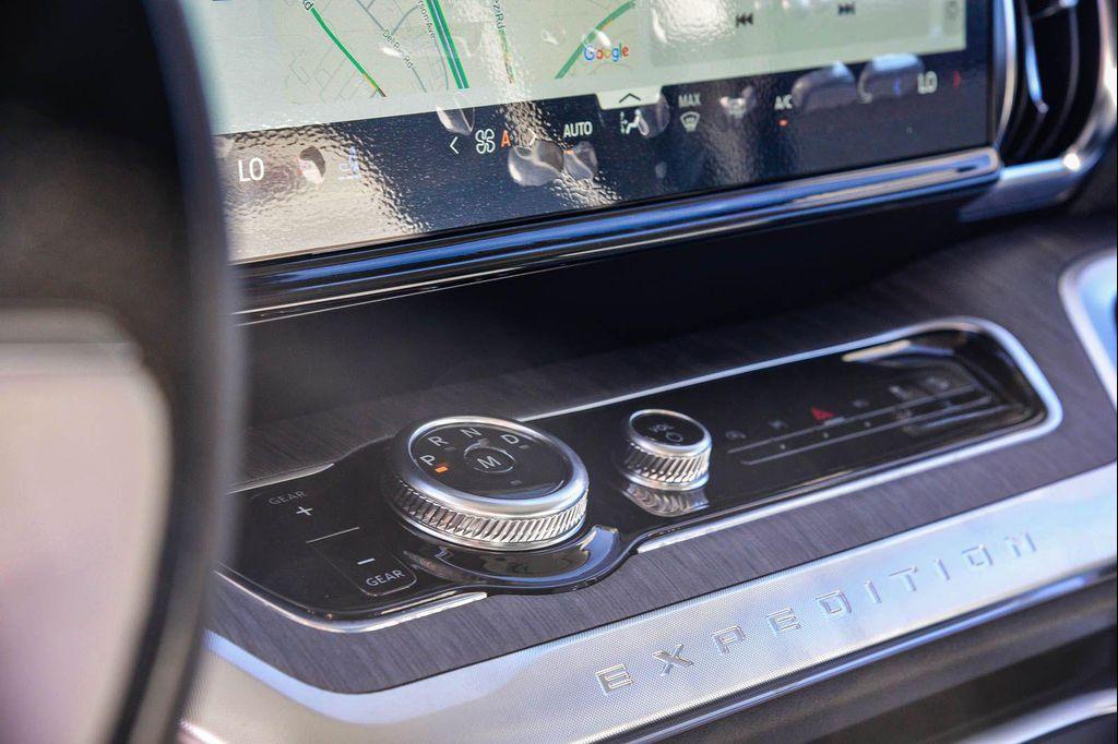 new 2025 Ford Expedition car, priced at $89,740