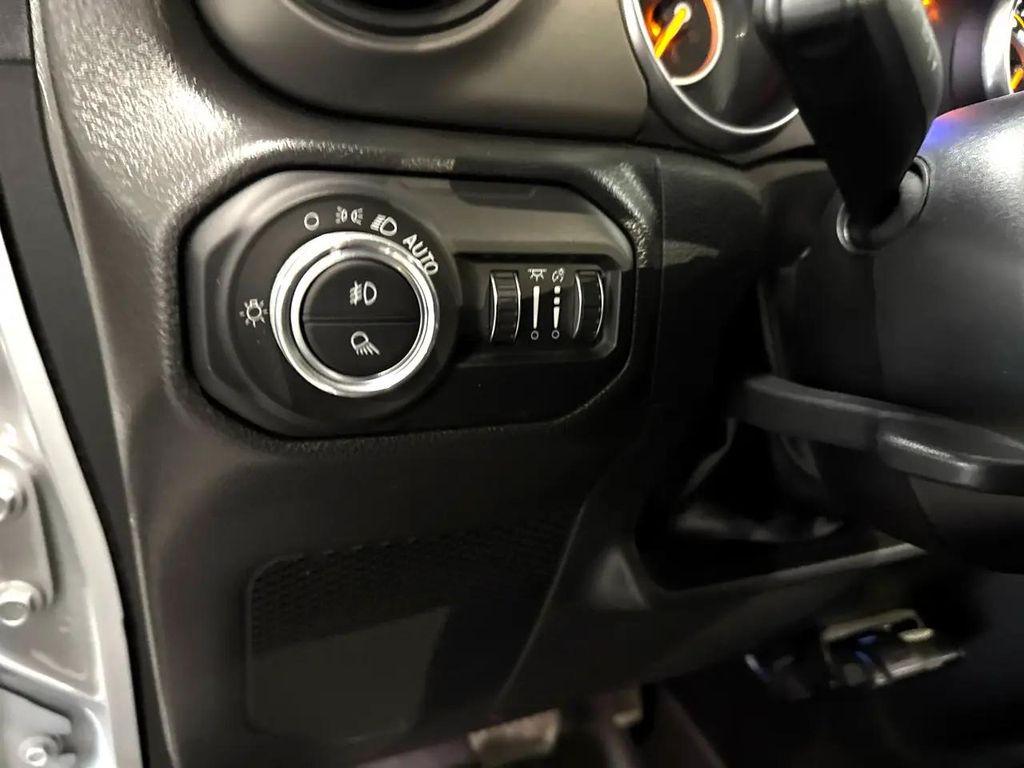 used 2022 Jeep Gladiator car, priced at $29,900