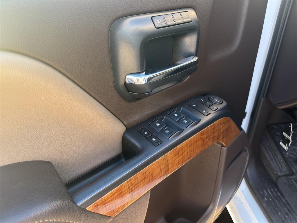 used 2014 GMC Sierra 1500 car, priced at $21,999