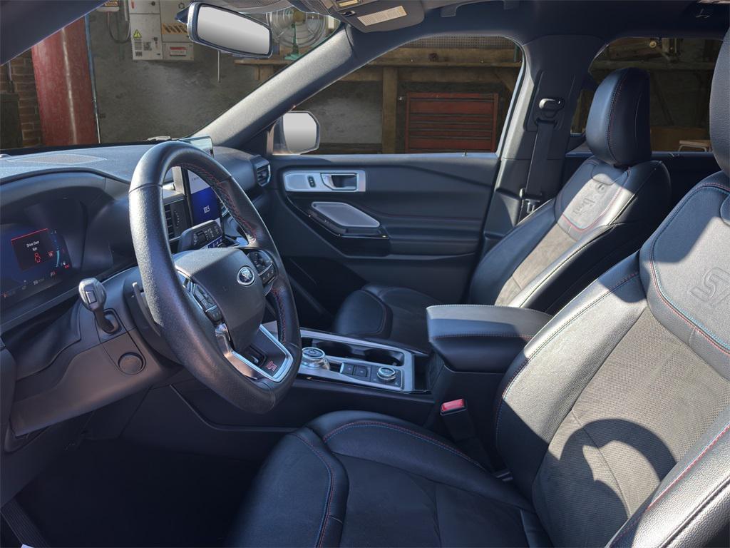 used 2024 Ford Explorer car, priced at $46,053