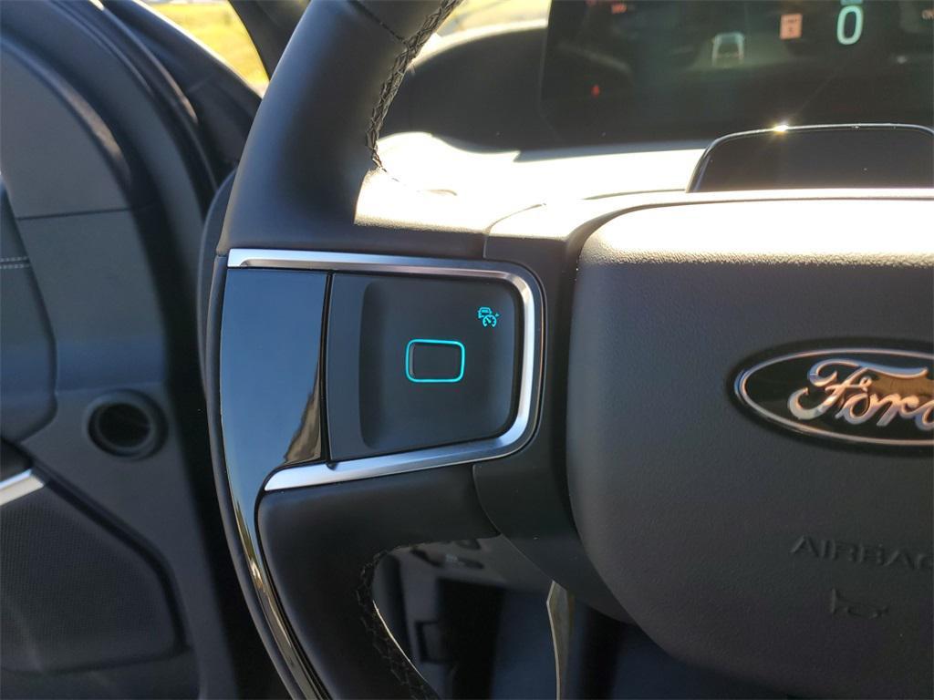 new 2025 Ford Expedition car, priced at $80,629