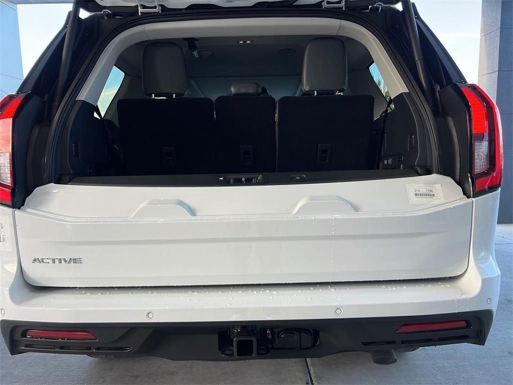 new 2025 Ford Expedition car, priced at $70,021