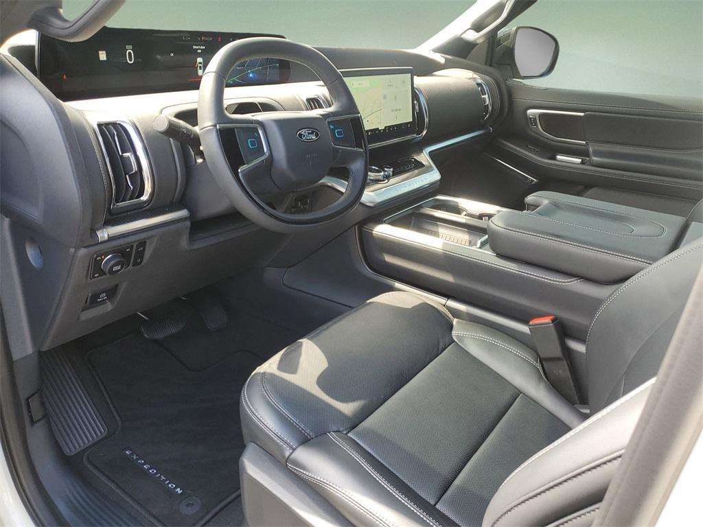 new 2025 Ford Expedition car, priced at $78,221