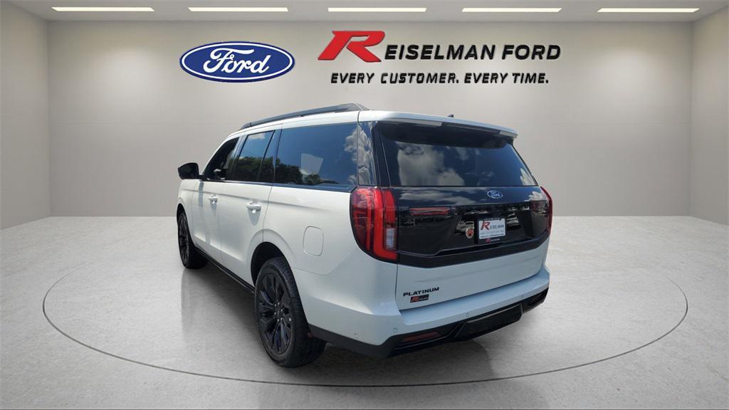 new 2025 Ford Expedition car, priced at $78,221