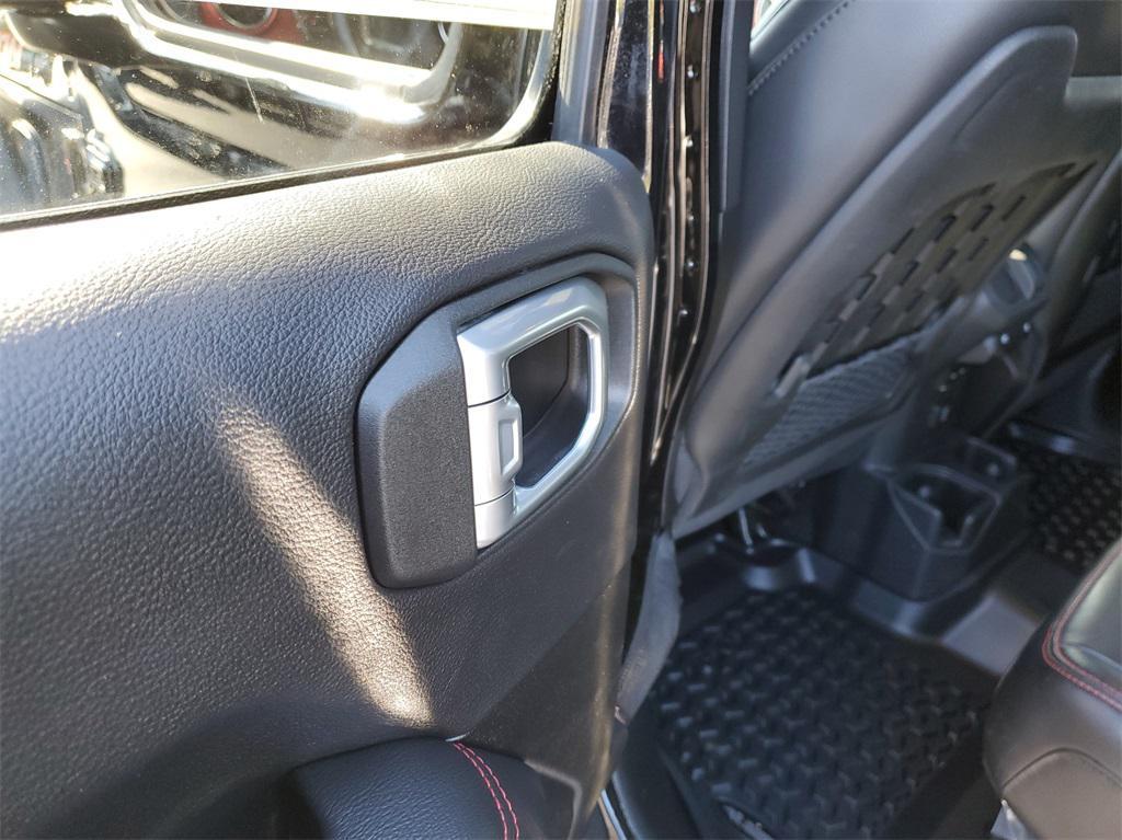 used 2023 Jeep Gladiator car, priced at $33,061