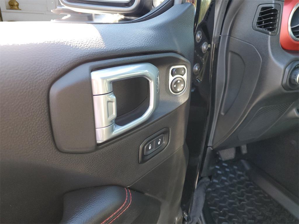 used 2023 Jeep Gladiator car, priced at $33,061