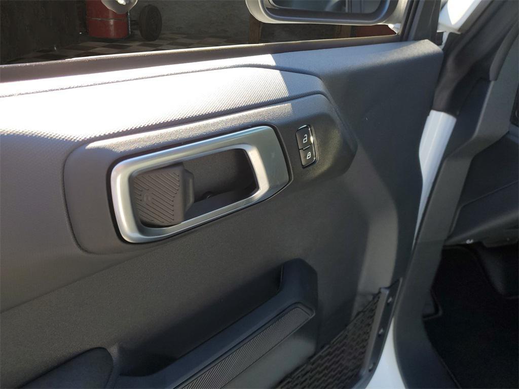 new 2025 Ford Bronco car, priced at $44,153