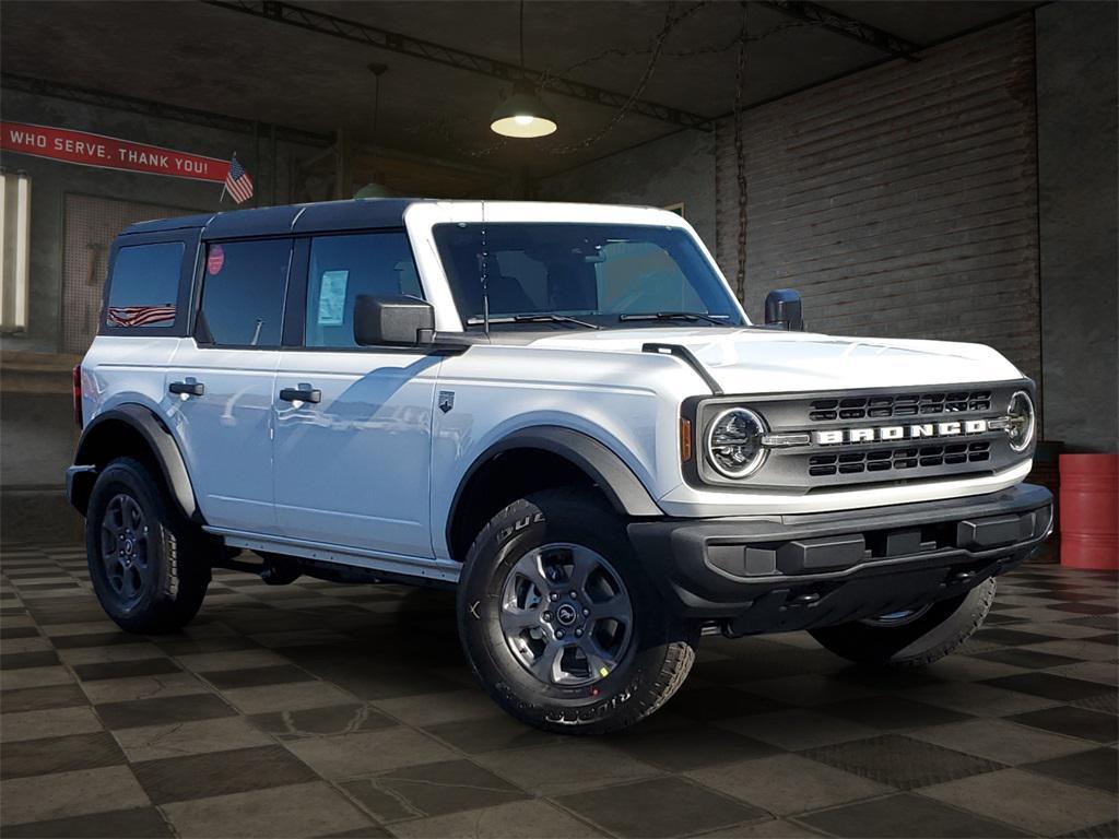new 2025 Ford Bronco car, priced at $44,153