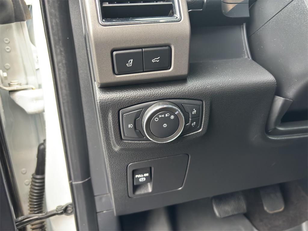 used 2021 Ford Expedition Max car, priced at $31,999