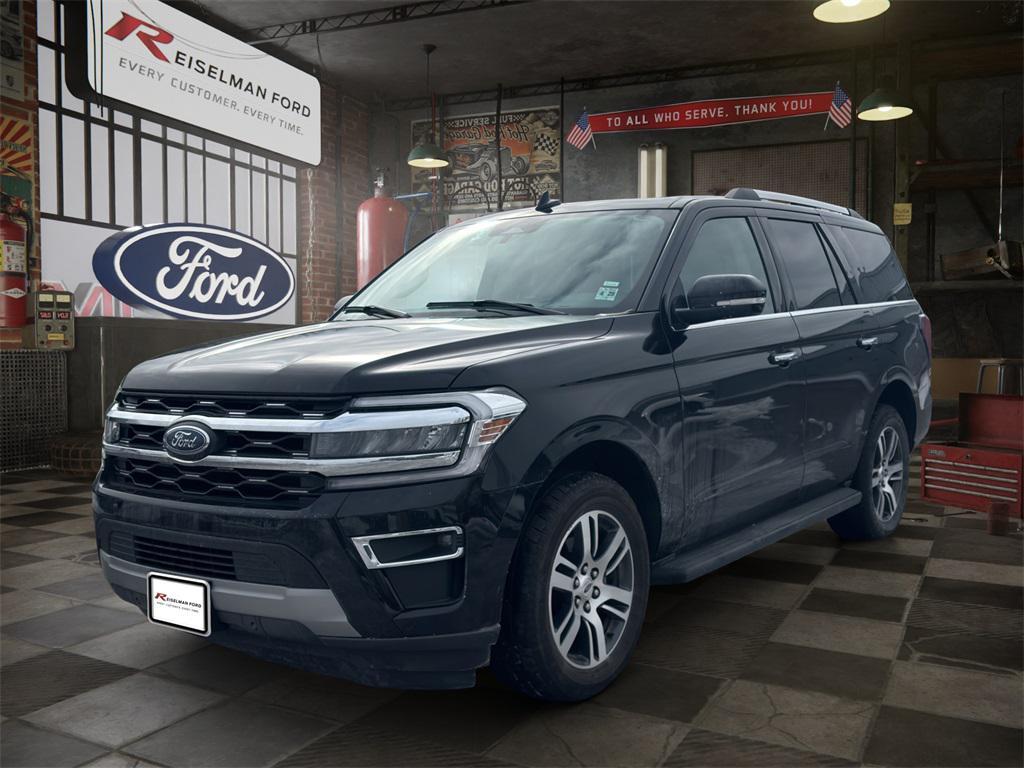 used 2024 Ford Expedition car, priced at $44,616