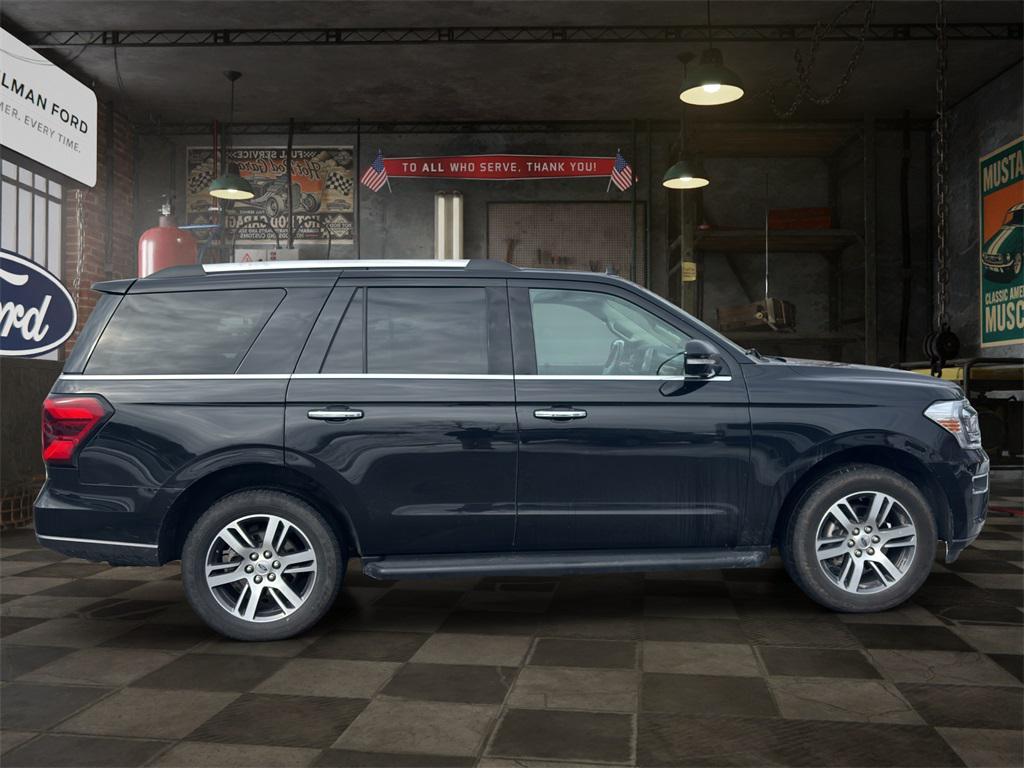 used 2024 Ford Expedition car, priced at $44,616