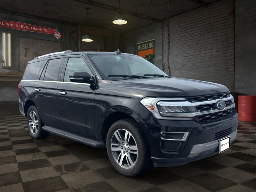 used 2024 Ford Expedition car, priced at $44,616