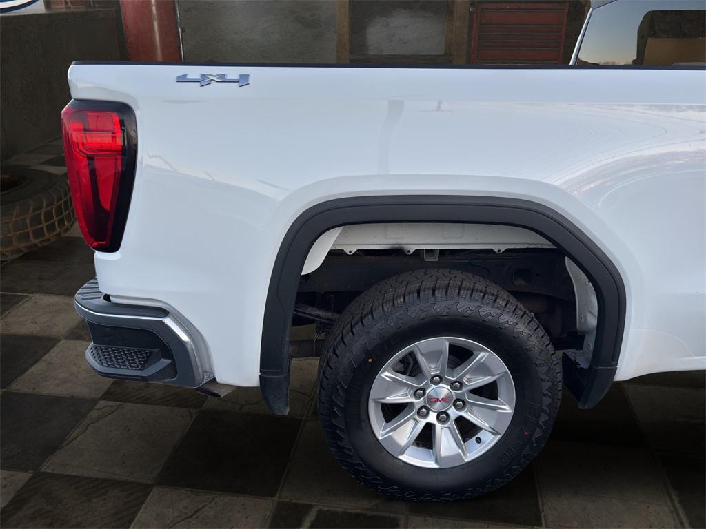 used 2021 GMC Sierra 1500 car, priced at $19,990
