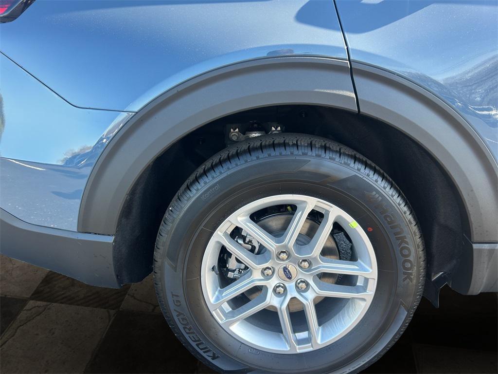 new 2026 Ford Explorer car, priced at $39,788