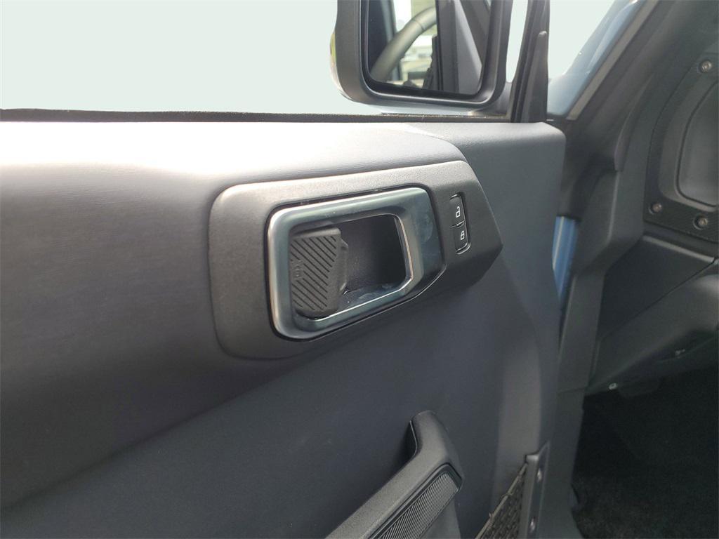 new 2025 Ford Bronco car, priced at $59,993